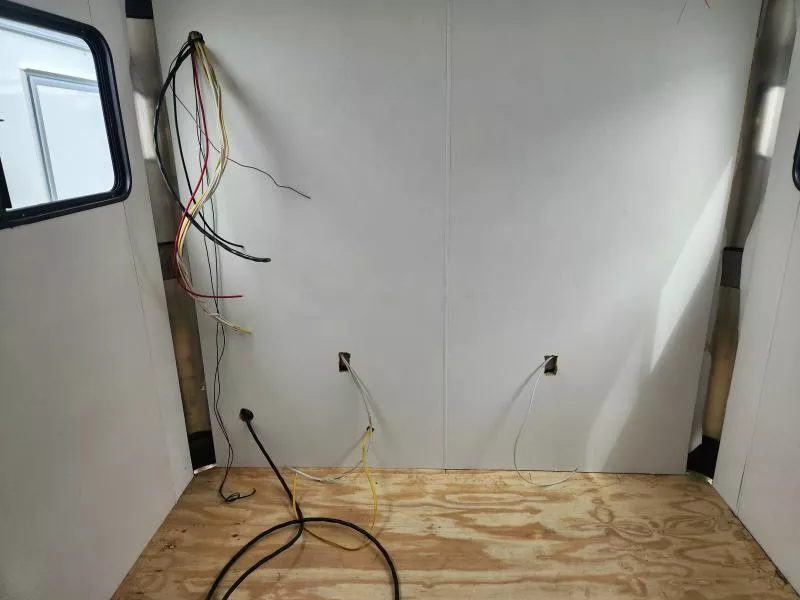new Cargo (Enclosed) Trailers Continental Cargo  for sale, in Bowling Green, KY Thumbnail 9