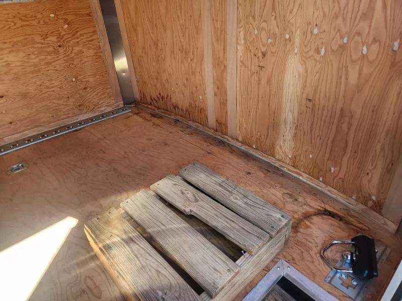 used Cargo (Enclosed) Trailers Interstate  for sale, in Bowling Green, KY Thumbnail 5