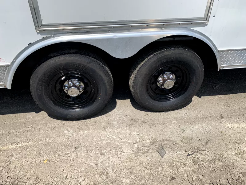 used Car Haulers / Racing Trailers Interstate  for sale, in Bowling Green, KY Thumbnail 9