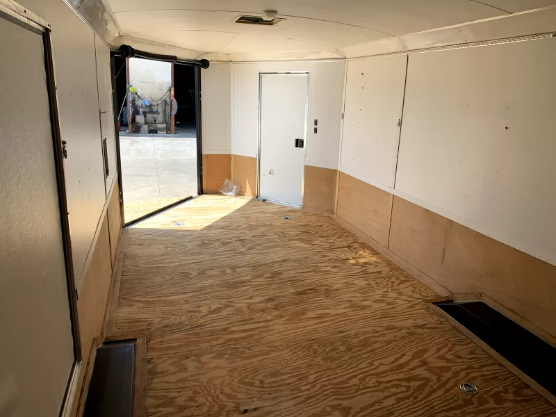 used Car Haulers / Racing Trailers Interstate  for sale, in Bowling Green, KY Thumbnail 14