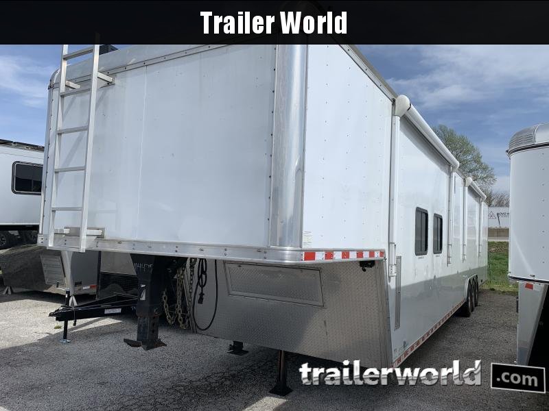 2011 United Expressline 48' Vending / Concession Trailer 2011 United Expressline 48' Vending / Concession Trailer