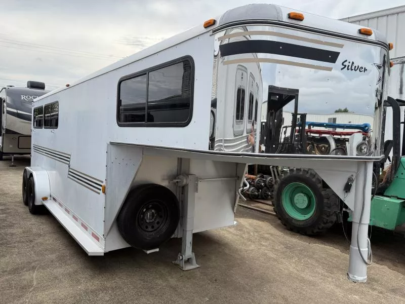 used Horse Trailers Silver Star Trailers  for sale, in Bowling Green, KY Thumbnail 3