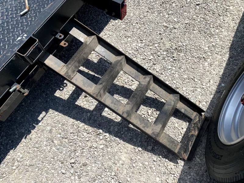 used Car Haulers / Racing Trailers P & T Trailers  for sale, in Bowling Green, KY Thumbnail 10