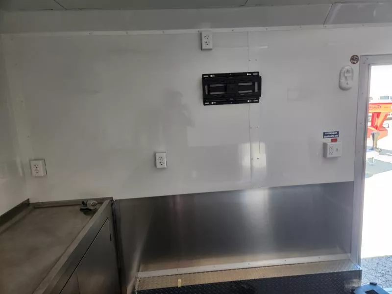 used Cargo (Enclosed) Trailers Other  for sale, in Bowling Green, KY Thumbnail 16