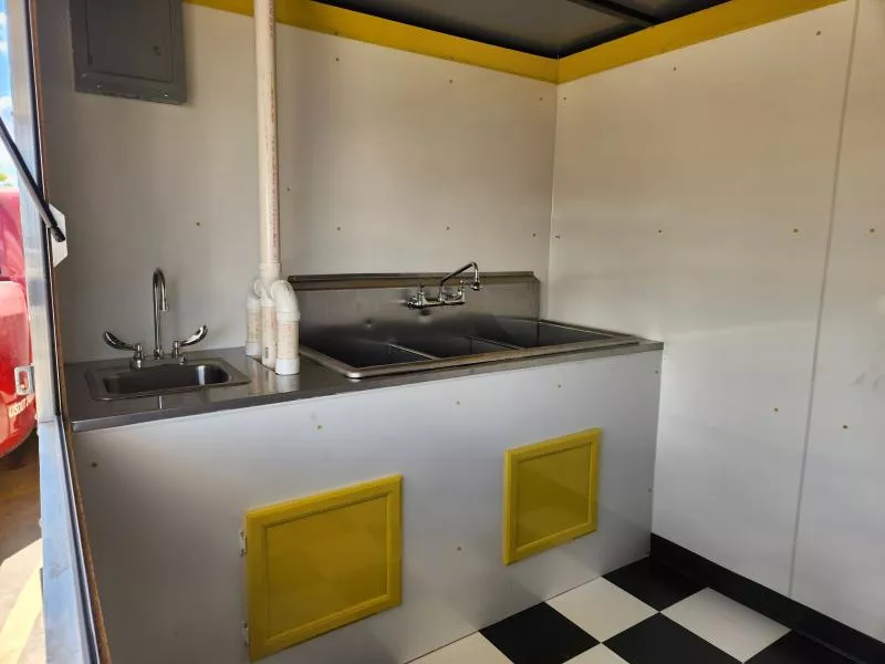 used Vending / Concession Trailers Covered Wagon Trailers  for sale, in Bowling Green, KY Thumbnail 9