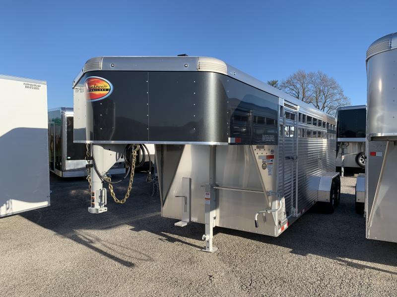 2022 Sundowner Rancher Xpress 20' Livestock Trailer Trailer World of