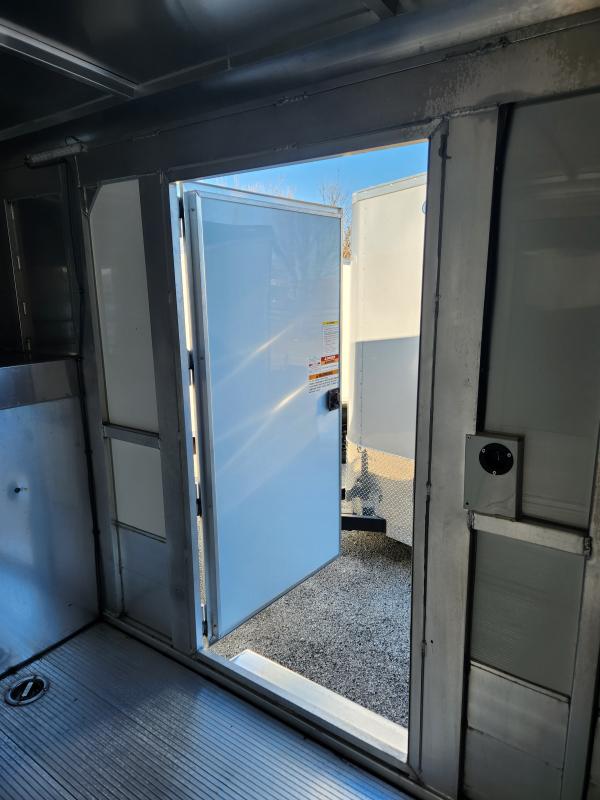 used Car Haulers / Racing Trailers Sundowner Trailers  for sale, in Bowling Green, KY Thumbnail 14