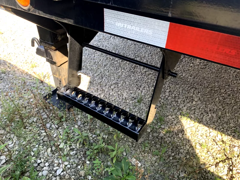 used Equipment / Flatbed Trailers PJ Trailers  for sale, in Bowling Green, KY Thumbnail 6