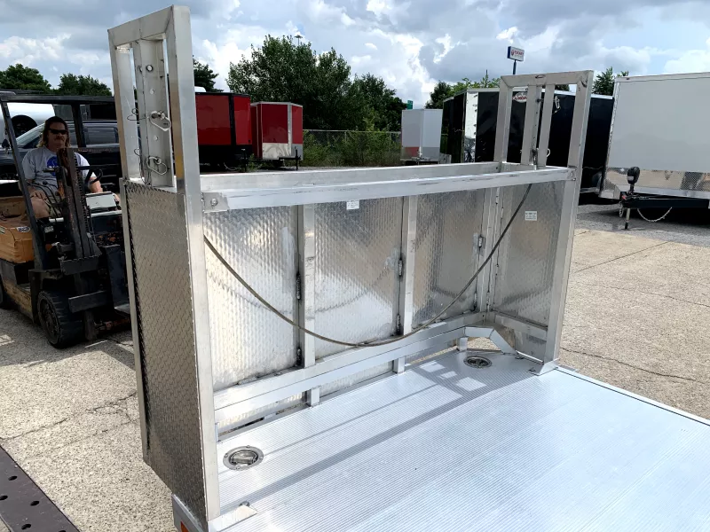 used Car Haulers / Racing Trailers Aluma  for sale, in Bowling Green, KY Thumbnail 4