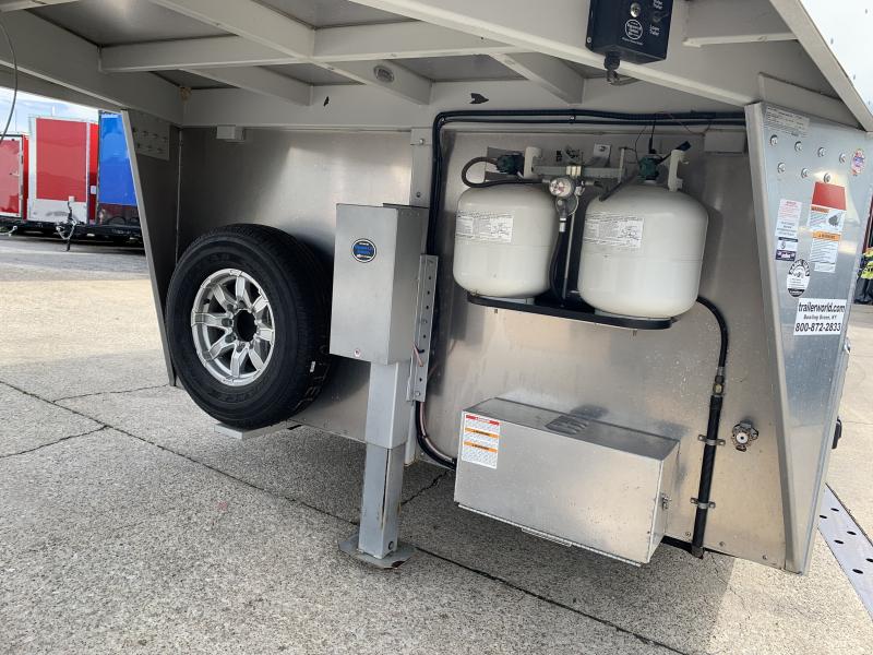 used Toy Haulers Sundowner Trailers Horizon for sale, in Bowling Green, KY Thumbnail 3