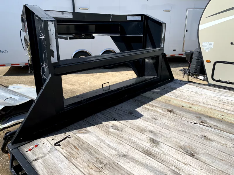 used Equipment / Flatbed Trailers Load Trail  for sale, in Bowling Green, KY Thumbnail 5