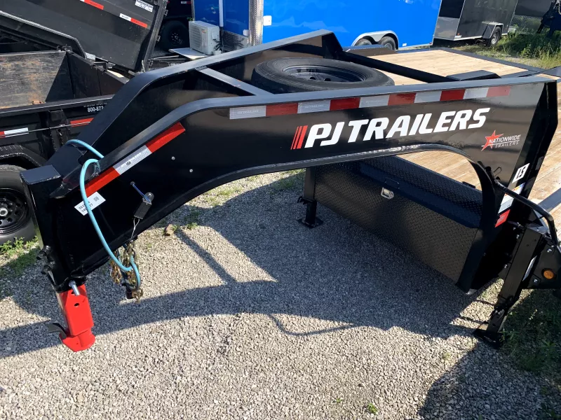used Equipment / Flatbed Trailers PJ Trailers  for sale, in Bowling Green, KY Thumbnail 2