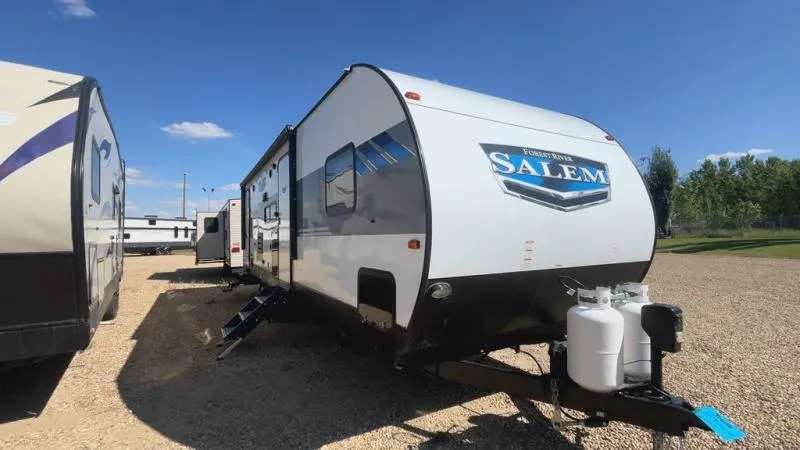2020 Forest River salem 26dbud