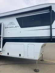 used Fifth Wheel Trailers Brinkley RV  for sale, in Red Deer, AB Thumbnail 3