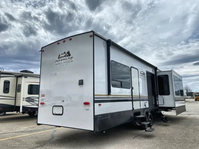 Trailer Image