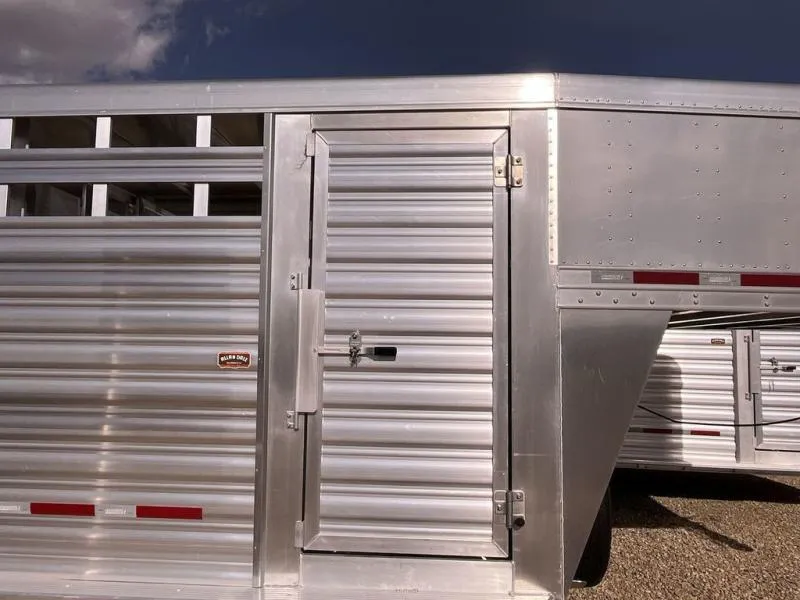 2025 Featherlite