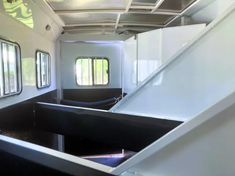 used Horse Trailers Bison Trailers  for sale, in Porter, TX Thumbnail 2