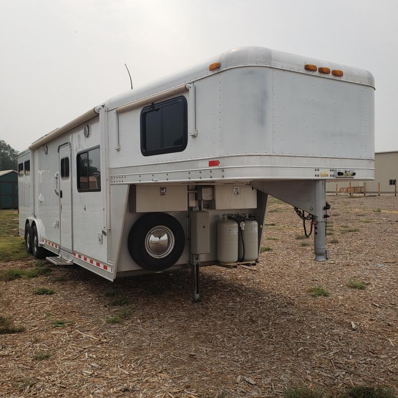 2005 Elite Trailers LQ Horse Trailer 2005 Elite Trailers LQ Horse Trailer