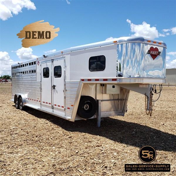 2019 Hart Lariat 24' Stock Combo with Smart Tack (DEMO) 2019 Hart Lariat 24' Stock Combo with Smart Tack (DEMO)