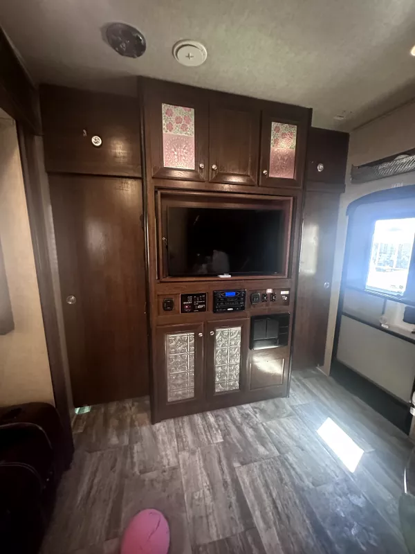 used Toy Haulers Keystone RV Impact for sale, in Lancaster, CA Thumbnail 8