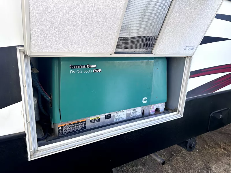 used Toy Haulers Keystone RV Impact for sale, in Lancaster, CA Thumbnail 6