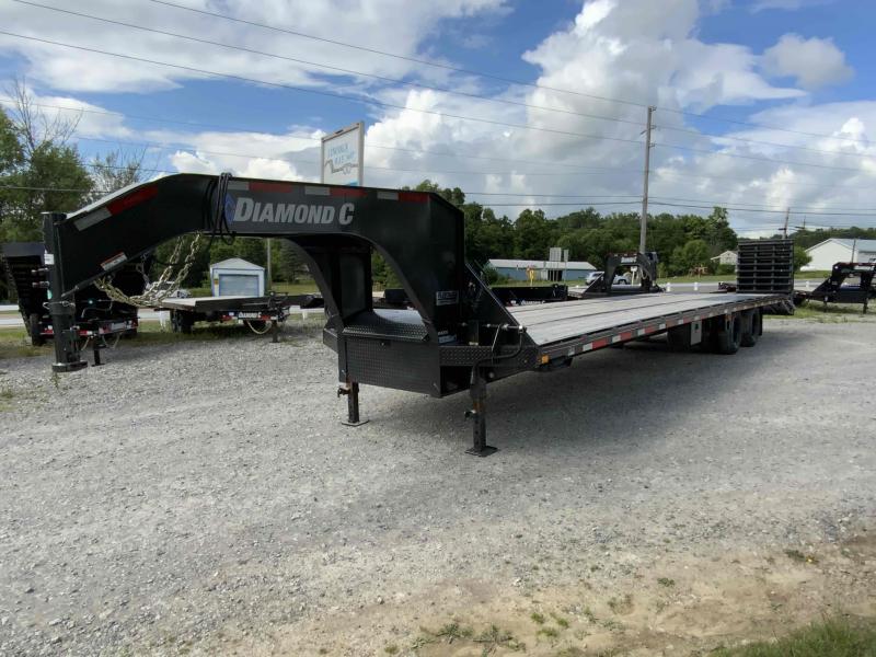 2023 Diamond C Trailers FMAX210 MR 35’ Flatbed Trailer