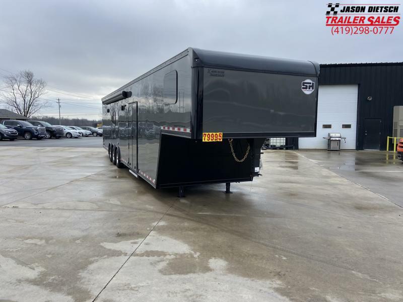 2023 United USH 8.5X44 Gooseneck Race Trailer W/Bathroom Gooseneck