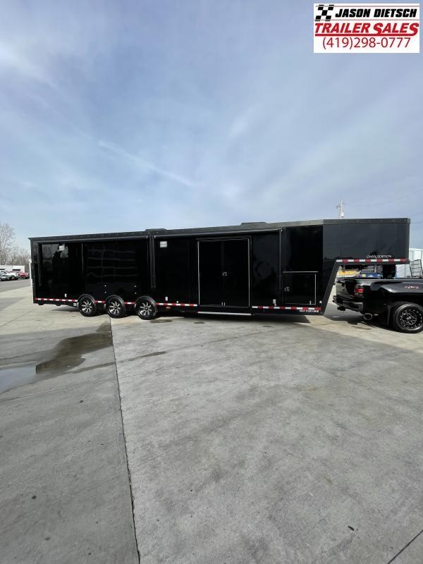 2019 Pegasus Onyx Edition 40' Gooseneck Car / Racing Trailer 2019 Pegasus Onyx Edition 40' Gooseneck Car / Racing Trailer