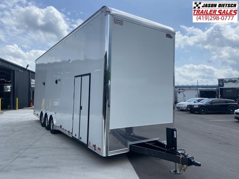 2022 United 8.5X32 Stacker W/Lift (Racers Package) 2022 United 8.5X32 Stacker W/Lift (Racers Package)