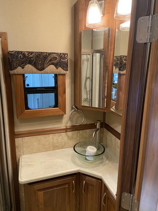 used Other Trailers Renegade RV  for sale, in Edgerton, OH Thumbnail 19