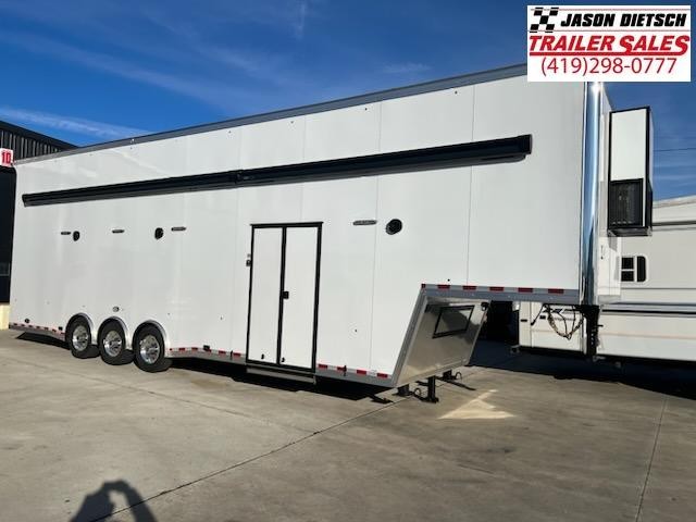 2023 United 8.5x38 Gooseneck Car / Racing Trailer 2023 United 8.5x38 Gooseneck Car / Racing Trailer