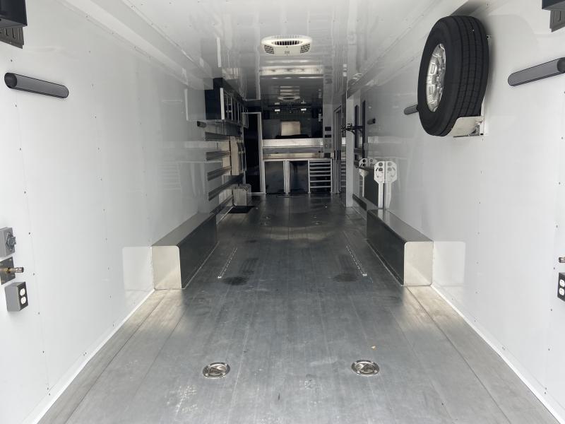 used Car Haulers / Racing Trailers Featherlite  for sale, in Edgerton, OH Thumbnail 7