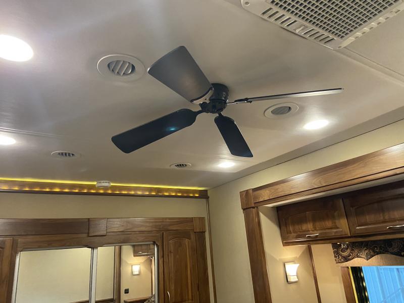 used Other Trailers Renegade RV  for sale, in Edgerton, OH Thumbnail 24