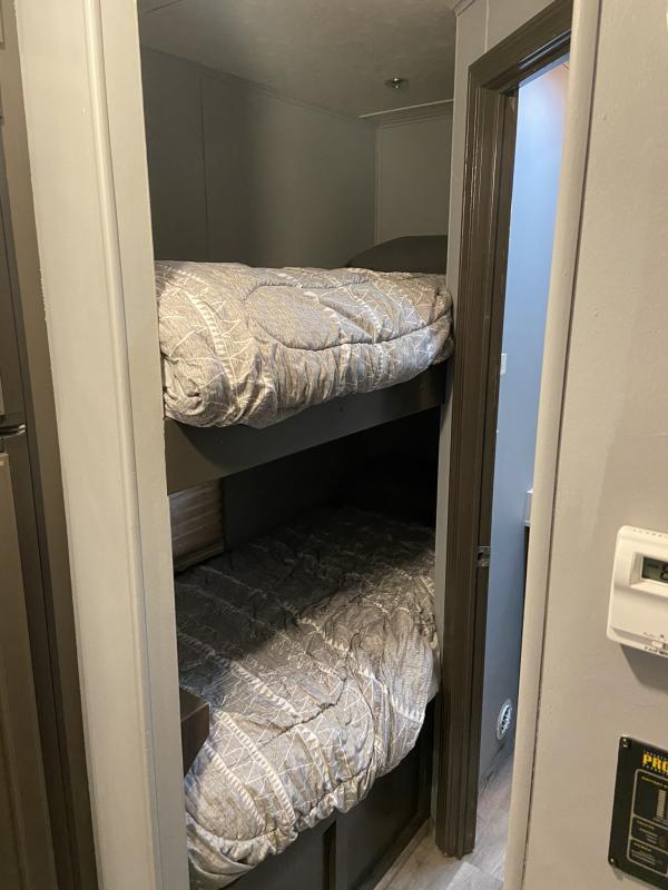 used Other Trailers Freightliner  for sale, in Edgerton, OH Thumbnail 23