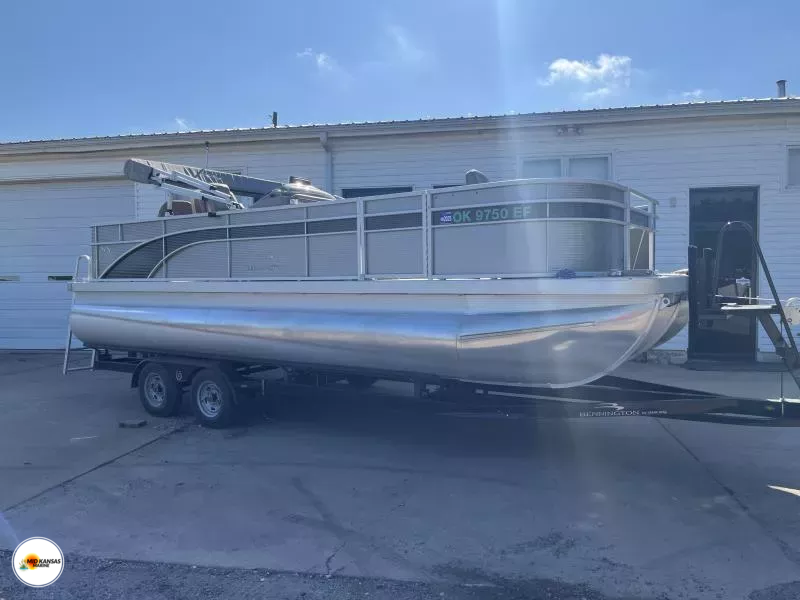 2020 Bennington  SX22  1751572849