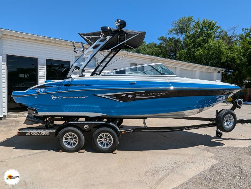 2023 Crownline 220 SS Surf 1720536180