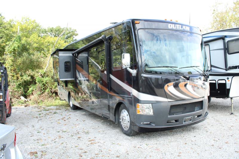 2016 Thor Motor Coach Outlaw Toy Hauler 37RB Class A 2016 Thor Motor Coach Outlaw Toy Hauler 37RB Class A