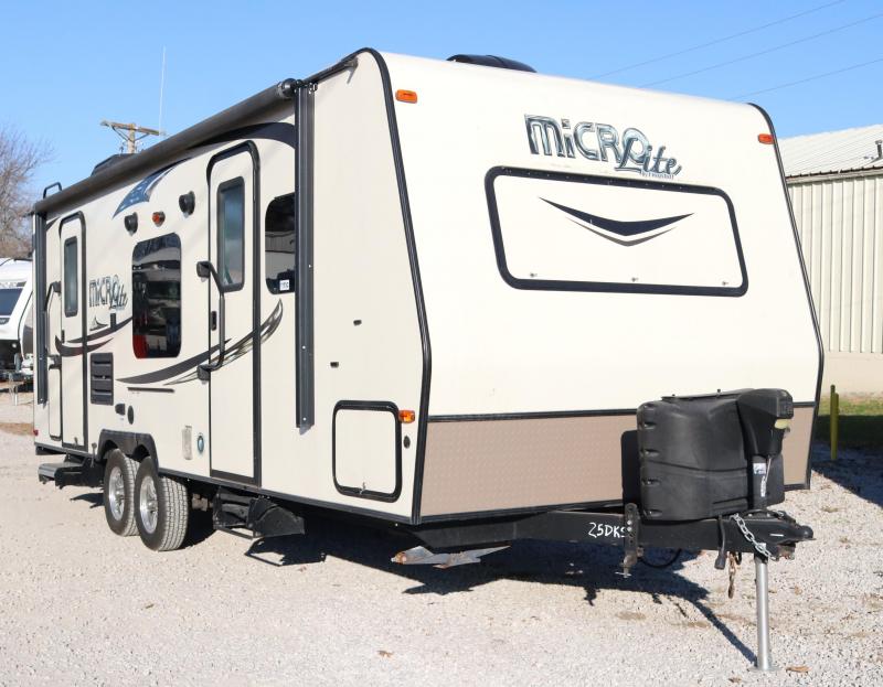 2016 Micro-Lite Trailer Manufacturing LLC Flagstaff Micro Lite 25DKS Travel Trailer RV 2016 Micro-Lite Trailer Manufacturing LLC Flagstaff Micro Lite 25DKS Travel Trailer RV