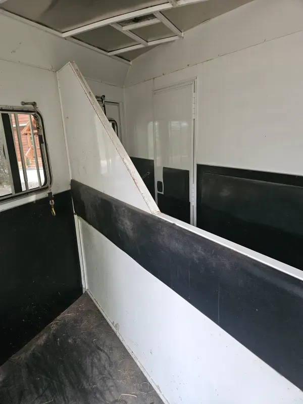 used Horse Trailers Bison Trailers  for sale, in Williamsport, TN Thumbnail 7