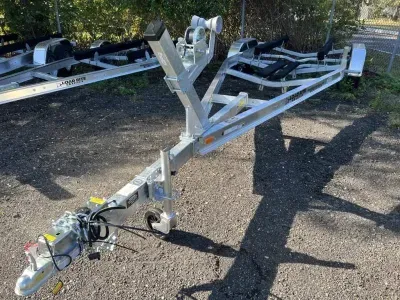 2027 Load Rite 5S-AC25T5600102LTB2 Aluminum Tandem and Triaxle Bunk