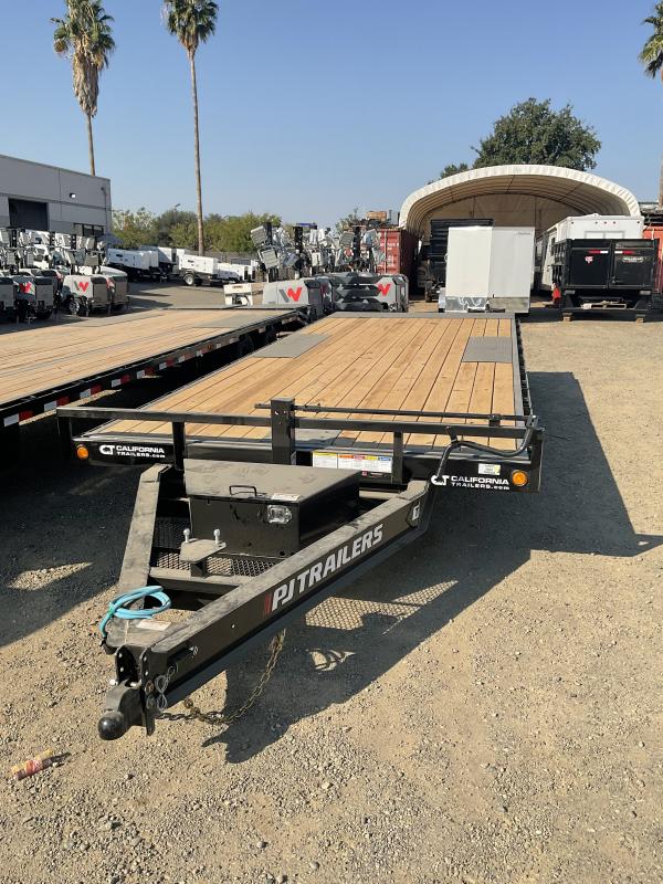 2023 PJ Trailers T8 22' Deckover Tilt Trailer 2023 PJ Trailers T8 22' Deckover Tilt Trailer