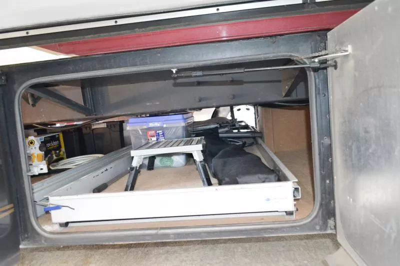 used Camper / RV Tiffin Motorhomes Allegro Bus for sale, in Titusville, FL Thumbnail 32