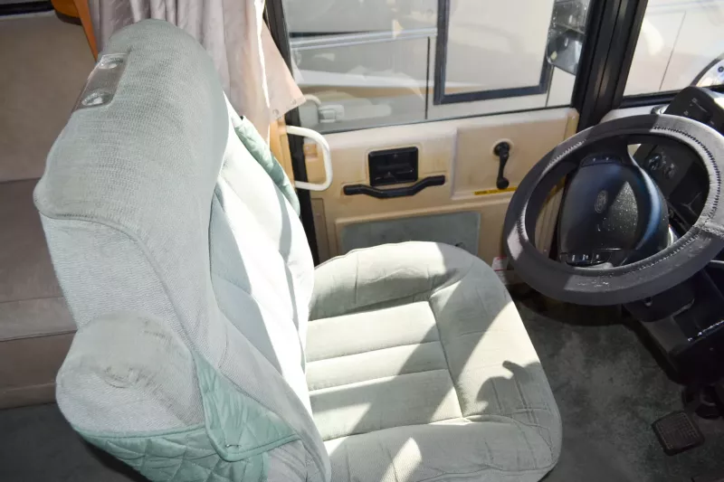 used Camper / RV Itasca Suncruiser for sale, in Titusville, FL Thumbnail 23