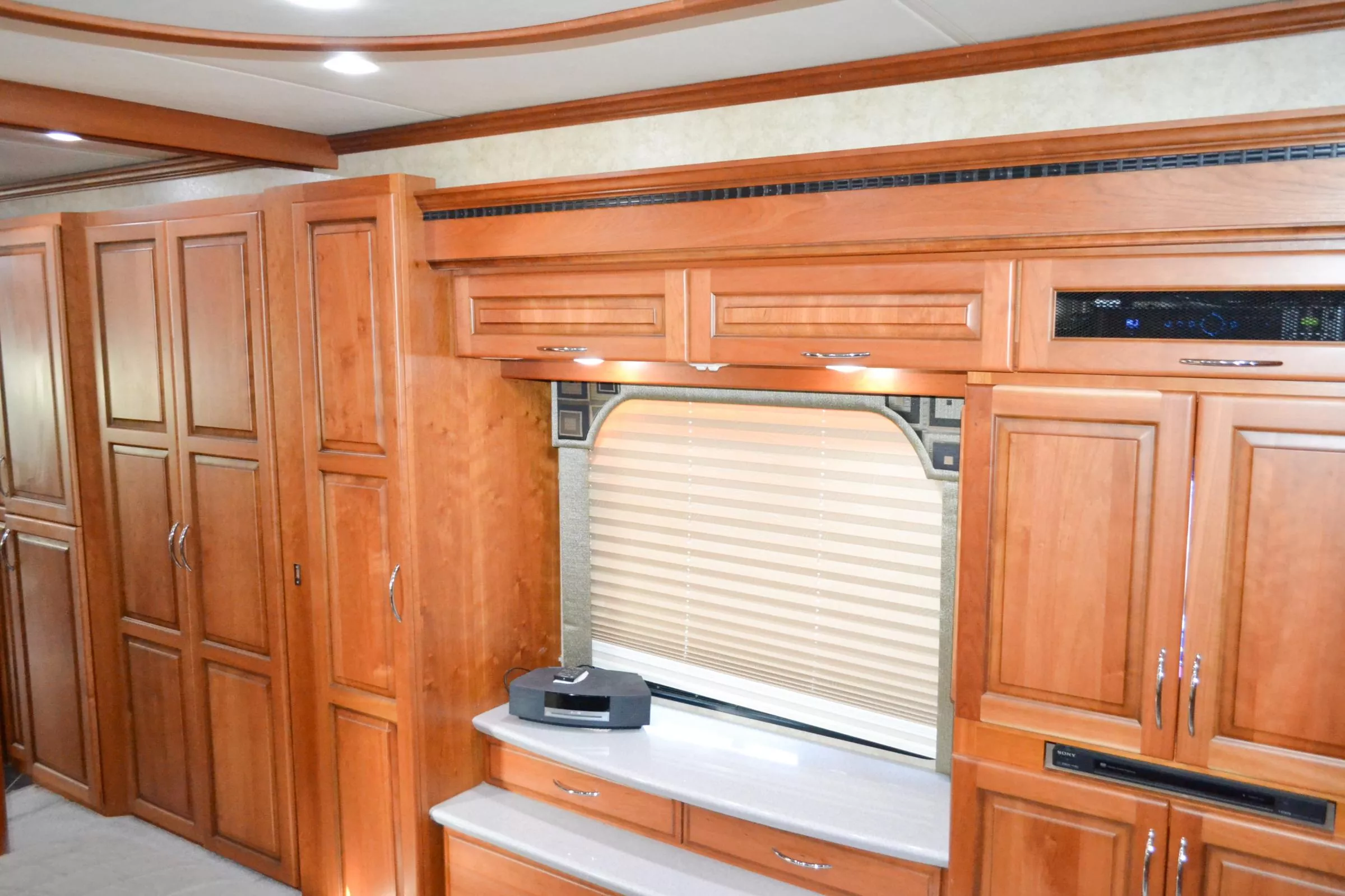 2009 Newmar Mountain Aire 4556 Class A in Titusville, FL | Trailer