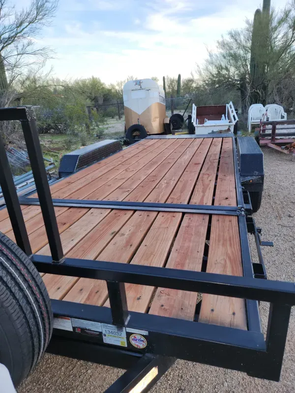 7' x 20' Hydraulic Tilt Ttailer