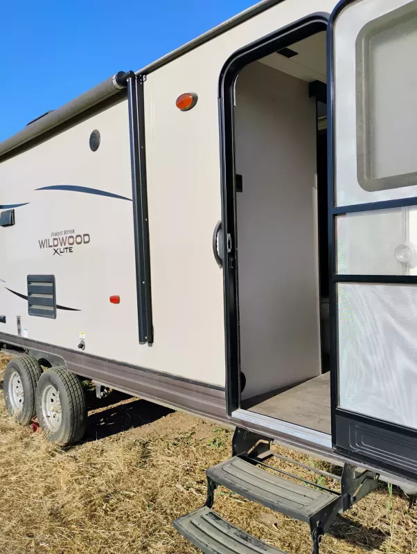 used Travel Trailers Forest River Wildwood X-Lite for sale, in Visalia, CA Thumbnail 10