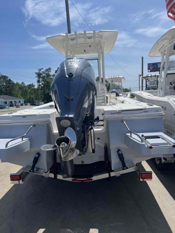 Robalo, Coastline RV & Marine, Boats For Sale, RV Rentals In Garden City, Avalon Dealer In South Carolina