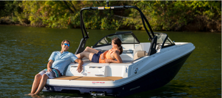 2022 Bayliner Boats VR4 Bowrider Bowrider 2022 Bayliner Boats VR4 Bowrider Bowrider