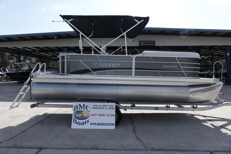 2021 Godfrey Pontoon Boats SW 2086 C Pontoon Boat 2021 Godfrey Pontoon Boats SW 2086 C Pontoon Boat