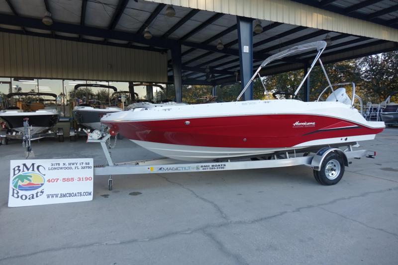 2022 Hurricane Boats SunDeck Sport 205 OB Deck Boat 2022 Hurricane Boats SunDeck Sport 205 OB Deck Boat